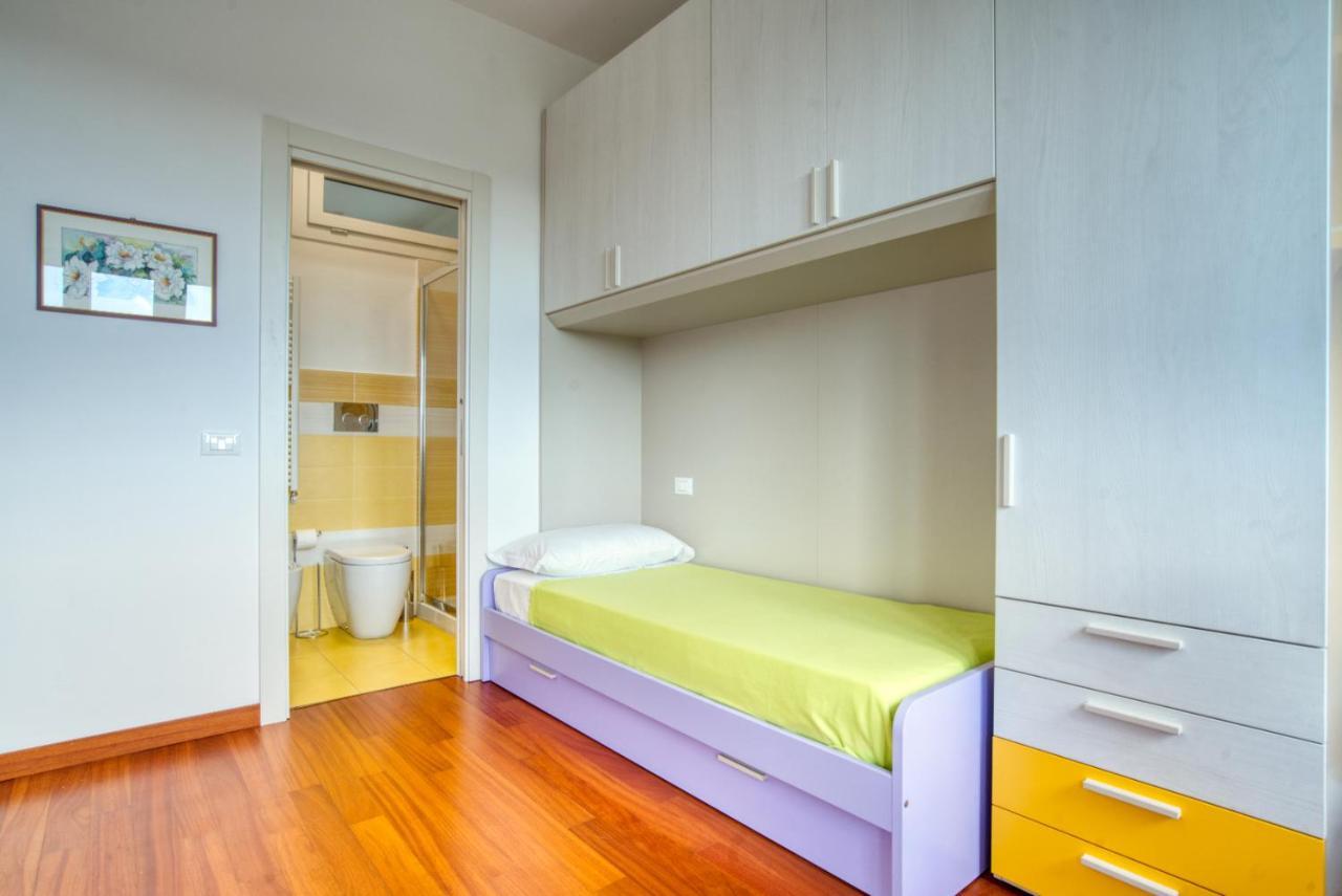 Caseospitali - Casa Park View, Ampio Trilocale Per Famiglie Sul Parco 米兰 外观 照片